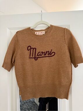 Marni Tan Short-Sleeve Knit Top with Burgundy Script Logo